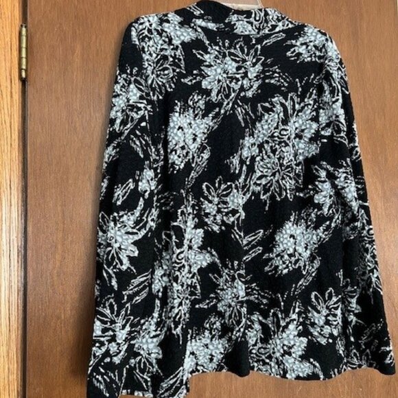 JM Collection women's top size large black and silver - Picture 2 of 2